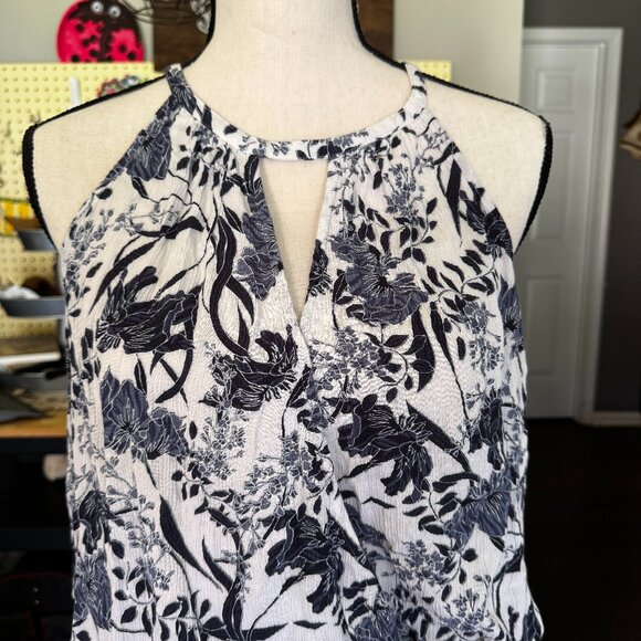 INC. Blue and White Sleeveless Blouse.  EUC, Size M - Picture 1 of 7